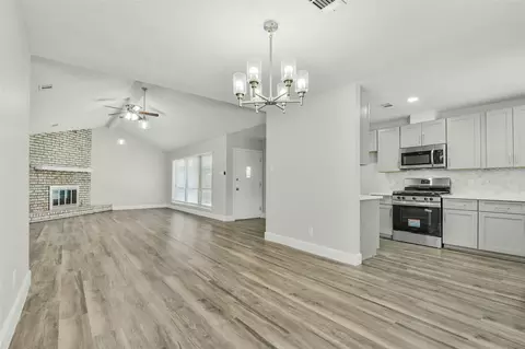 22 Cozumel Cir, Galveston, TX 77554