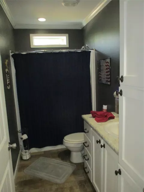 Bath - 199 Cedar, Onalaska, TX 77360 photo 1 of 2