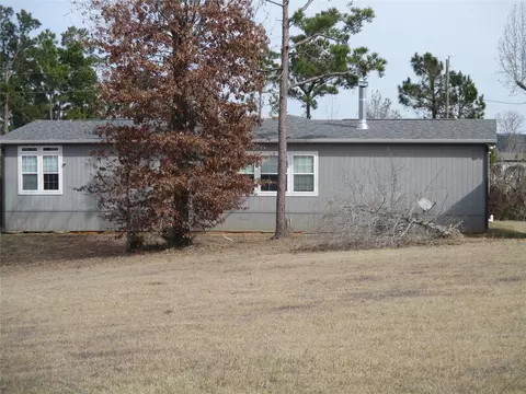 Exterior - 199 Cedar, Onalaska, TX 77360 photo 10 of 12