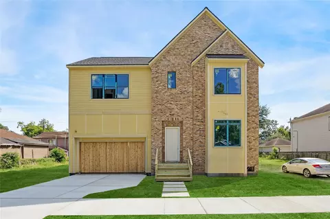 830 E 27th St, Houston, TX 77009