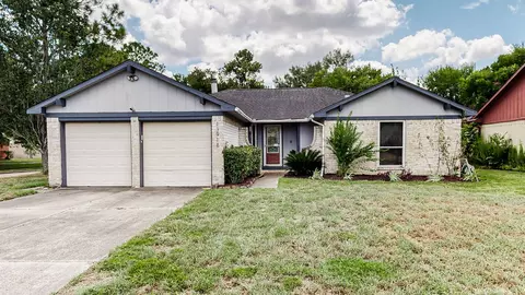 13918 Grosvenor St, Houston, TX 77034