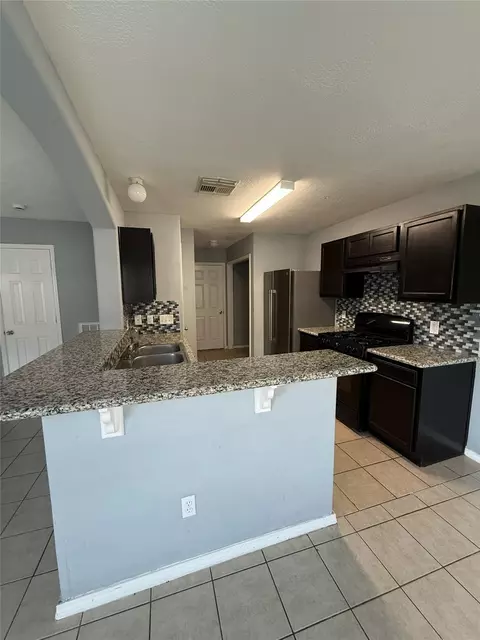 12659 Ashford Riv, Houston, TX 77072