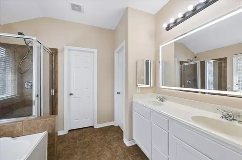 Bath - 21818 Mount Hunt Dr, Spring, TX 77388 photo 1 of 4