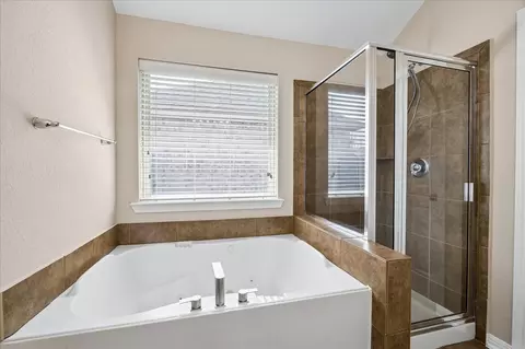 Bath - 21818 Mount Hunt Dr, Spring, TX 77388 photo 2 of 4
