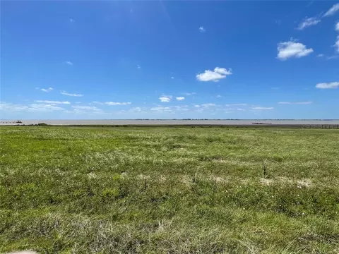576 Ladyfish, Palacios, TX 77465