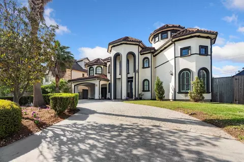 3844 Bellefontaine St, Houston, TX 77025