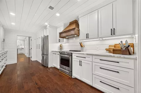 Kitchen - 11580 Forest Trails Dr, Willis, TX 77318 photo 2 of 2