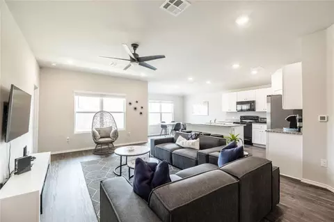 6013 Shanjia Dr, Austin, TX 78724