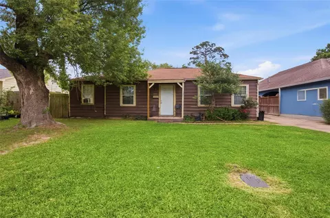2106 6th St, Galena Park, TX 77547