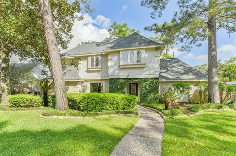 5602 Green Springs Dr, Houston, TX 77066