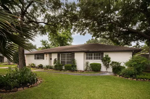 10618 Wickersham Ln, Houston, TX 77042