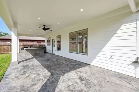 Exterior - 918 Ivycroft Ln, Spring, TX 77373 photo 6 of 7