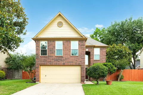 2205 Lady Leslie Ln, Pearland, TX 77581