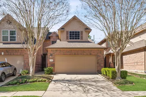 1246 Glenwood Canyon Ln, Houston, TX 77077
