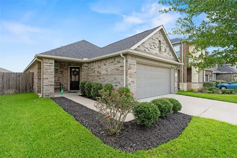 31222 Pinebrook Falls Ln, Hockley, TX 77447