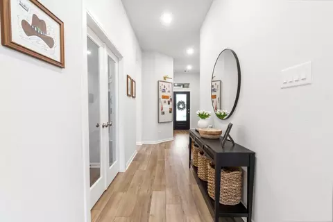 Entry Way - 526 Cotton Patch Dr, Willis, TX 77318 photo 2 of 4