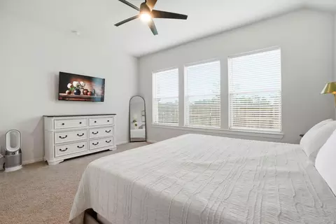 Bedroom - 526 Cotton Patch Dr, Willis, TX 77318 photo 2 of 7