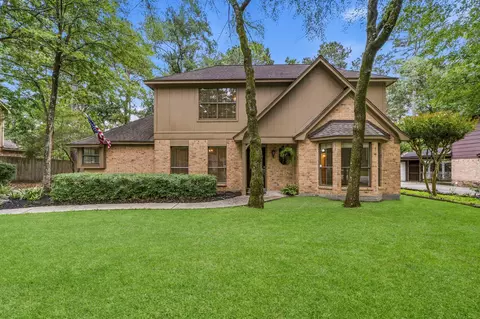 38 Split Rock Rd, The Woodlands, TX 77381