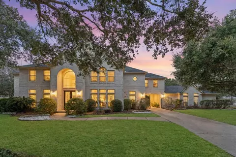 8703 Nobel Ct, Richmond, TX 77469