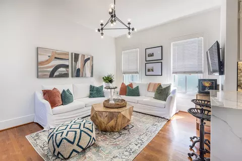 3027 Avenue O 12, Galveston, TX 77550