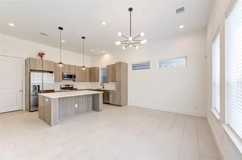 564 Janisch Rd, Houston, TX 77018