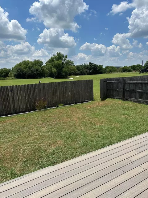 Exterior - 602 Lavaca Loop, Elgin, TX 78621 photo 5 of 8