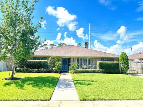6423 Cindy Ln, Houston, TX 77008