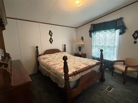 Bedroom - 305 Canadian Dr, Trinity, TX 75862 photo 4 of 4