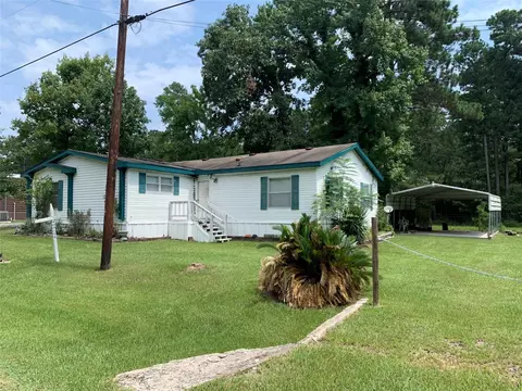 Exterior - 305 Canadian Dr, Trinity, TX 75862 photo 8 of 8
