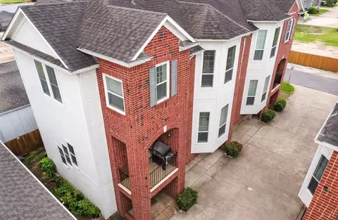 1012 Studer St, Houston, TX 77007