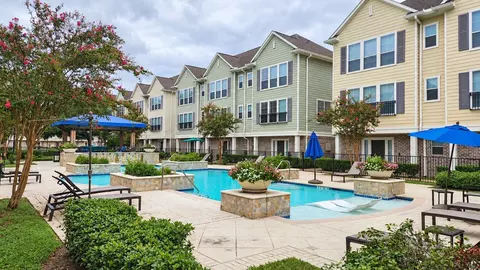 3001 Murworth Dr #803, Houston, TX 77025
