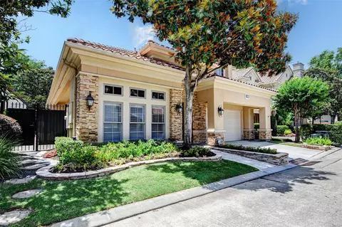 2822 Stuart Mnr, Houston, TX 77082