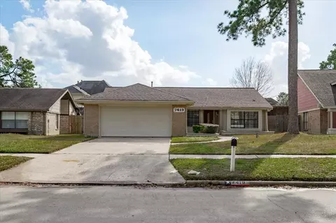 7419 Creekfield Dr, Spring, TX 77379 photo 1