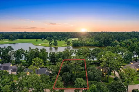 10 Shorelake Dr, Kingwood, TX 77339