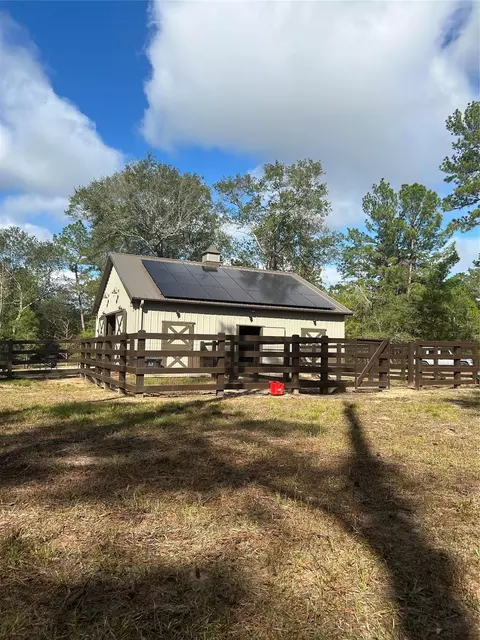 23514 Saratoga Woods Dr, Montgomery, TX 77316