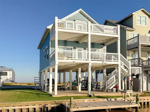 2914 Fm-2031, Matagorda, TX 77457