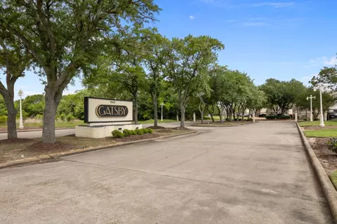 7600 Emmett F Lowry Expy #604, Texas City, TX 77591