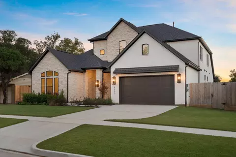 8553 Western Dr, Houston, TX 77055