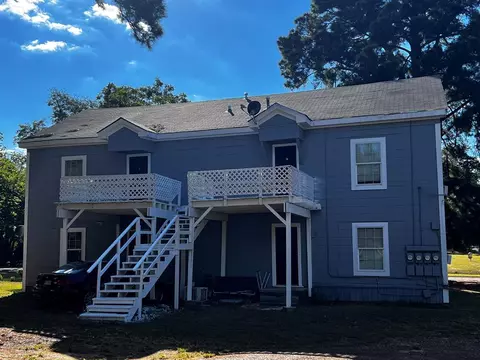 108 Gordon Dr, Crockett, TX 75835