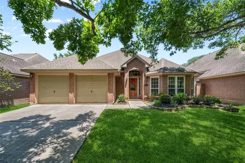 2514 S Strathford Ln, Kingwood, TX 77345