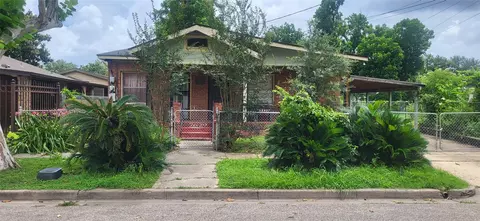7629 Avenue I, Houston, TX 77012