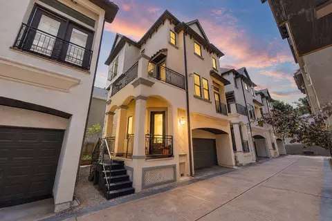1506 W 23rd St #B, Houston, TX 77008