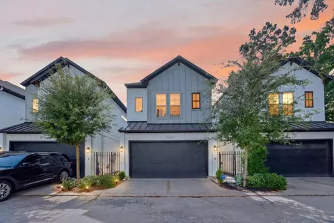 5359 Creekmont Oaks Ln, Houston, TX 77091