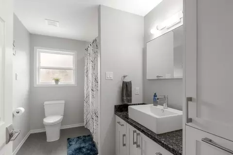 Bath - 7 Lakeside, Trinity, TX 75862 photo 5 of 6