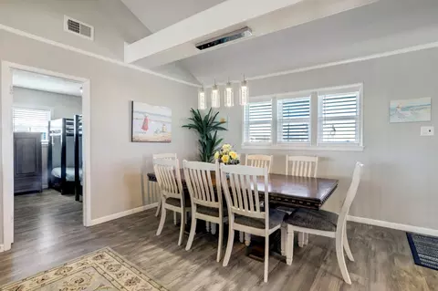 Dining - 814 Beach Dr, Surfside Beach, TX 77541 photo 1 of 4