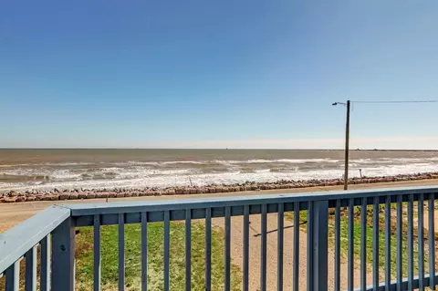 View/Area - 814 Beach Dr, Surfside Beach, TX 77541 photo 2 of 5