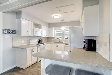 Kitchen - 814 Beach Dr, Surfside Beach, TX 77541 photo 2 of 3