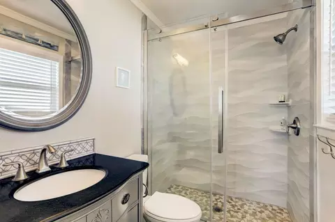 Bath - 814 Beach Dr, Surfside Beach, TX 77541 photo 3 of 3