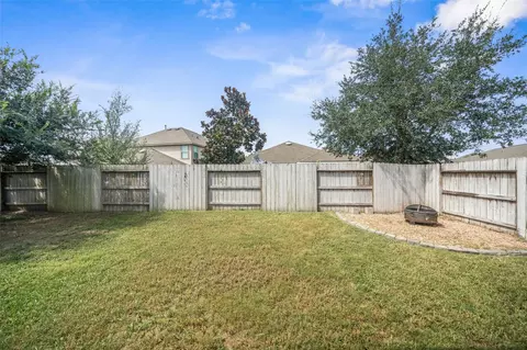 Exterior - 1118 Upton Ct, Conroe, TX 77304 photo 4 of 4