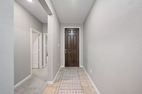 Entry Way - 1118 Upton Ct, Conroe, TX 77304 photo 2 of 5